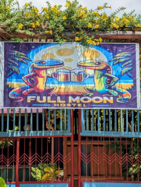 Full Moon Hostel